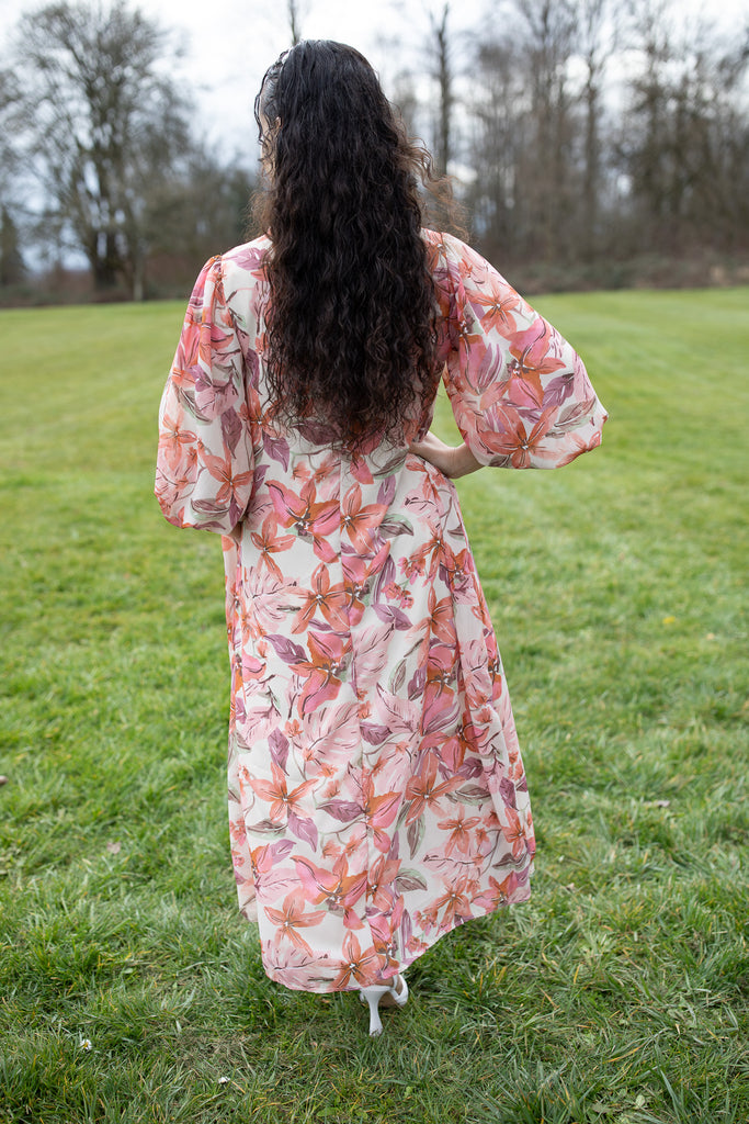 kensington stretch cotton dress When I checked the website to see what are the 10 latest things that were purchased. 1. Kensington Maxi- this cut has been our most popular cut and add that with the